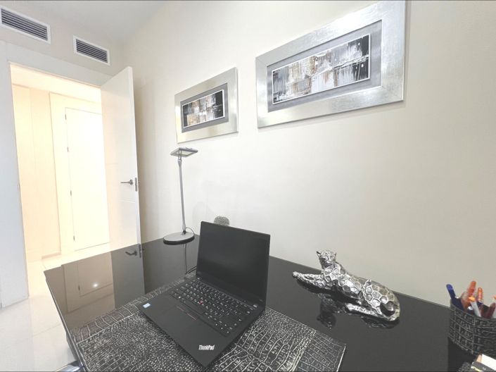 Image No.14-5 Bed Villa for sale