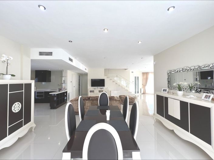 Image No.4-5 Bed Villa for sale