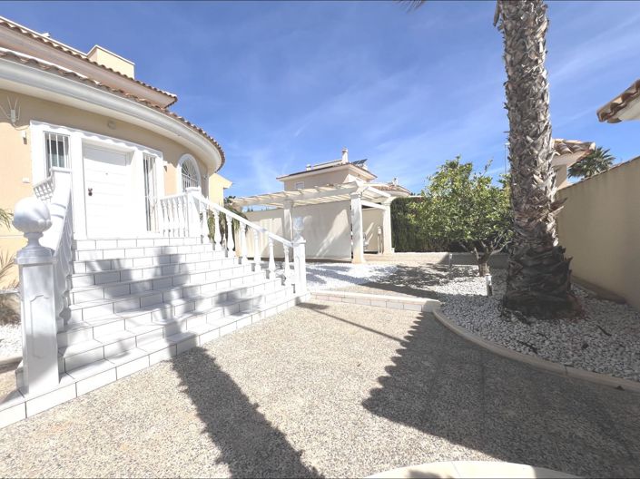 Image No.43-5 Bed Villa for sale