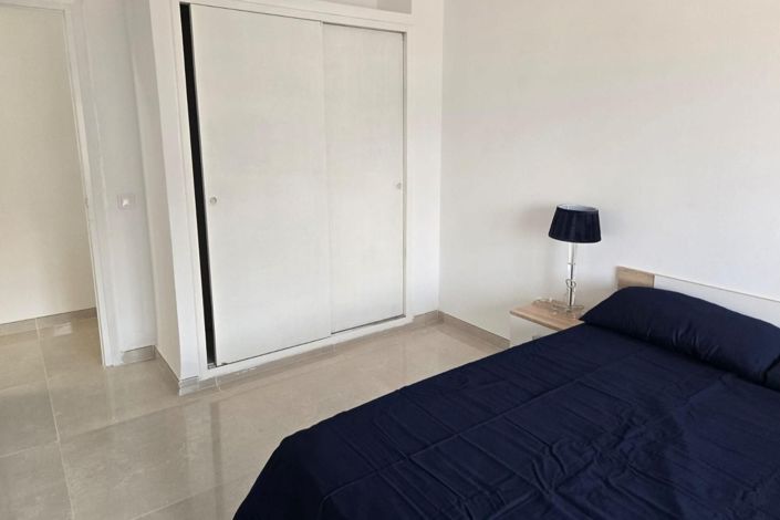 Image No.19-3 Bed House for sale