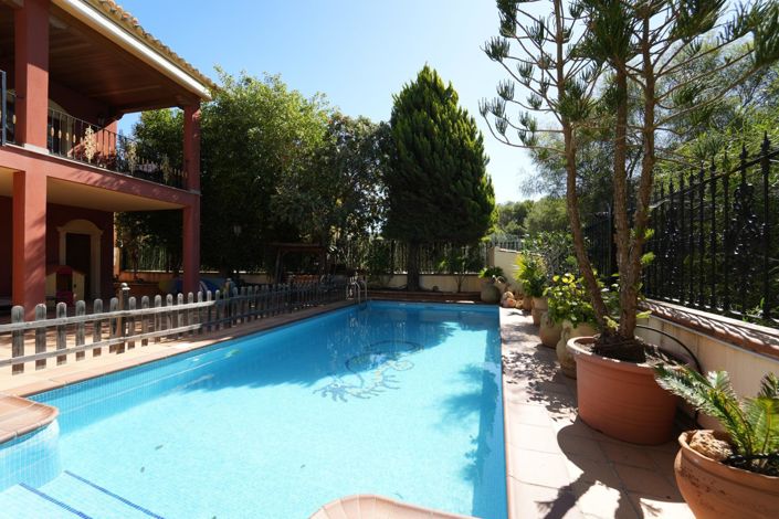 Image No.24-8 Bed Villa for sale