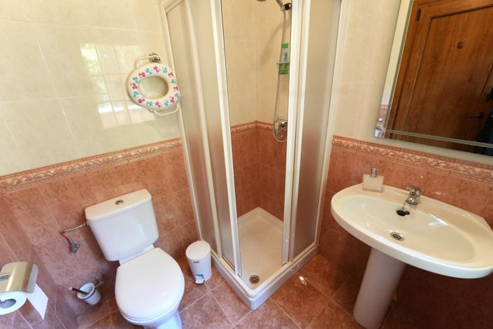 Image No.30-8 Bed Villa for sale