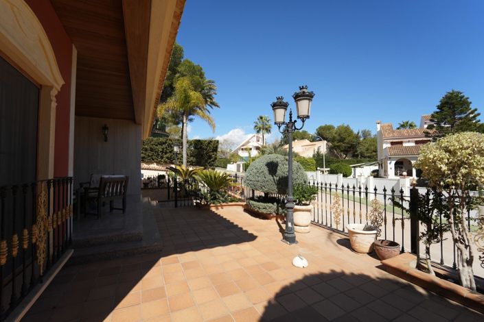 Image No.34-8 Bed Villa for sale
