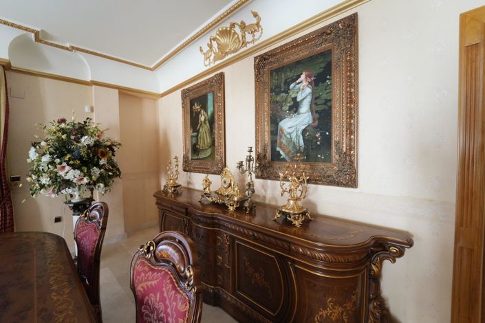 Image No.50-8 Bed Villa for sale