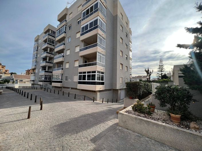Image No.30-2 Bed Apartment for sale