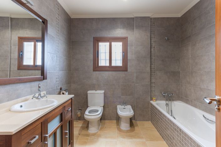 Image No.24-4 Bed Villa for sale