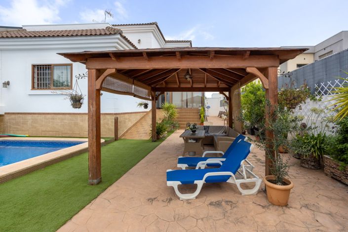 Image No.34-4 Bed Villa for sale