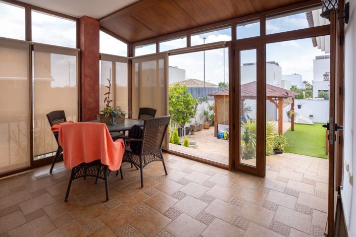 Image No.38-4 Bed Villa for sale