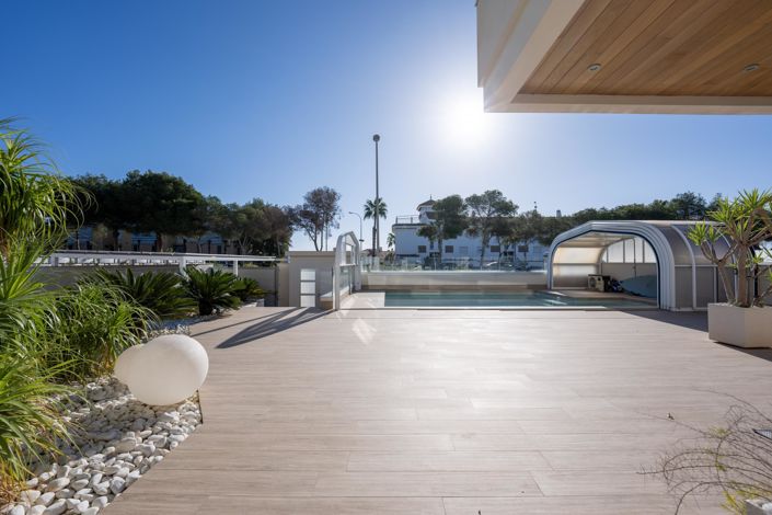 Image No.2-4 Bed Villa for sale
