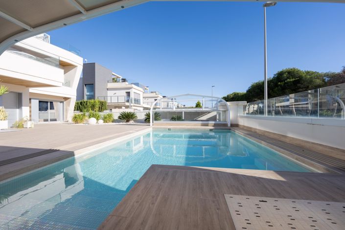Image No.4-Villa de 4 chambres à vendre à Orihuela Costa