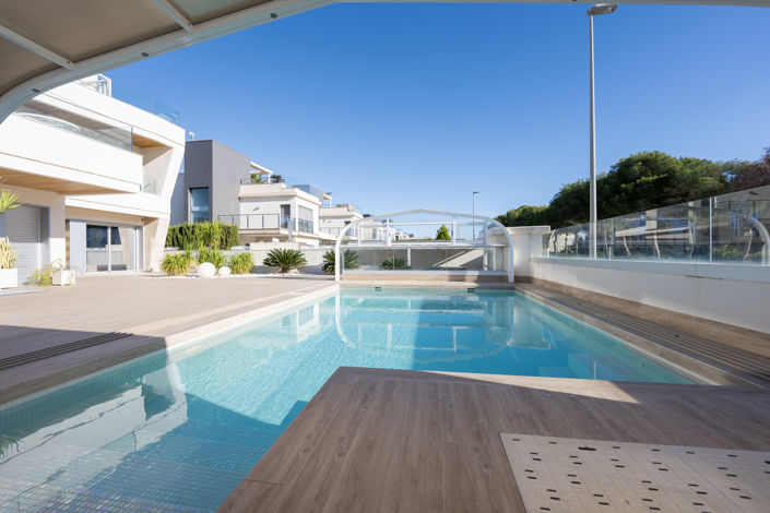 Image No.4-4 Bed Villa for sale
