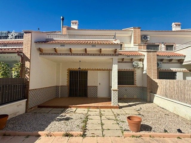 Image No.3-Maison de 3 chambres à vendre à San Miguel de Salinas