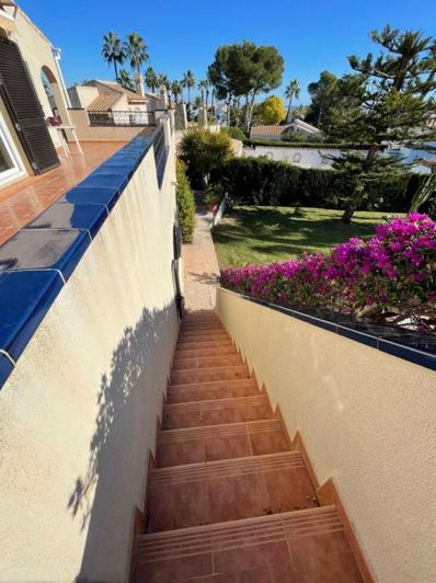 Image No.7-3 Bed Villa for sale