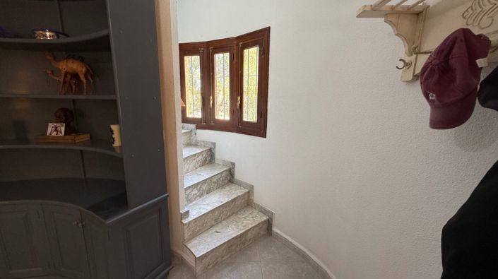 Image No.18-6 Bed Villa for sale