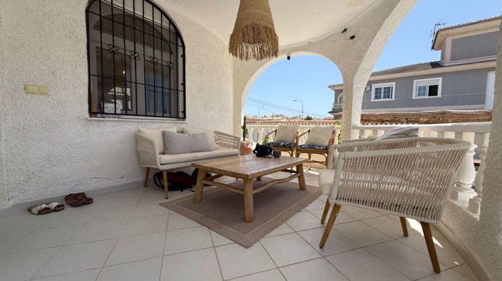 Image No.27-3 Bed Villa for sale