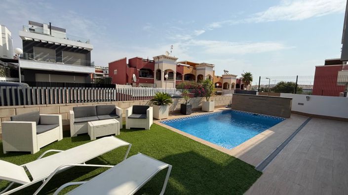Image No.31-Villa de 4 chambres à vendre à Orihuela Costa
