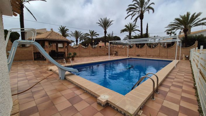 Image No.8-Villa de 7 chambres à vendre à Cabo Roig
