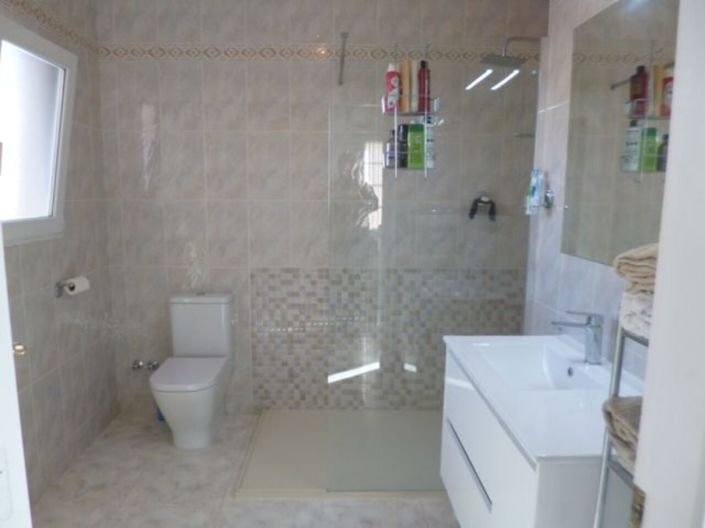 Image No.7-3 Bed Villa for sale