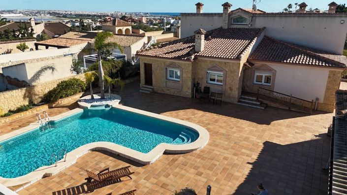 Image No.3-Villa de 5 chambres à vendre à Torrevieja