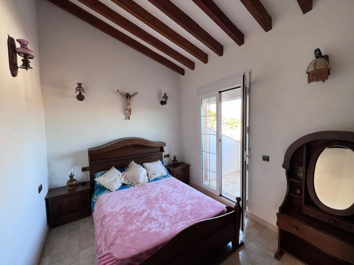 Image No.32-4 Bed Villa for sale