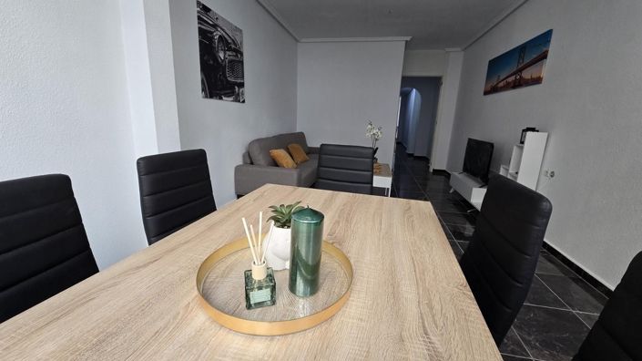 Image No.10-3 Bed Apartment for sale