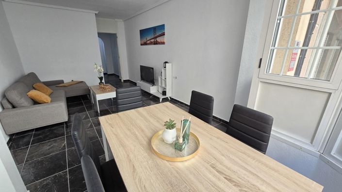 Image No.12-3 Bed Apartment for sale