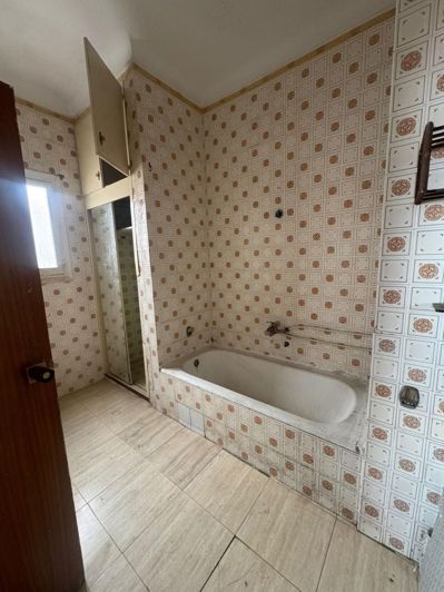 Image No.15-5 Bed Apartment for sale