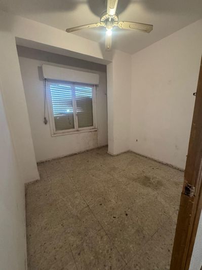 Image No.9-5 Bed Apartment for sale