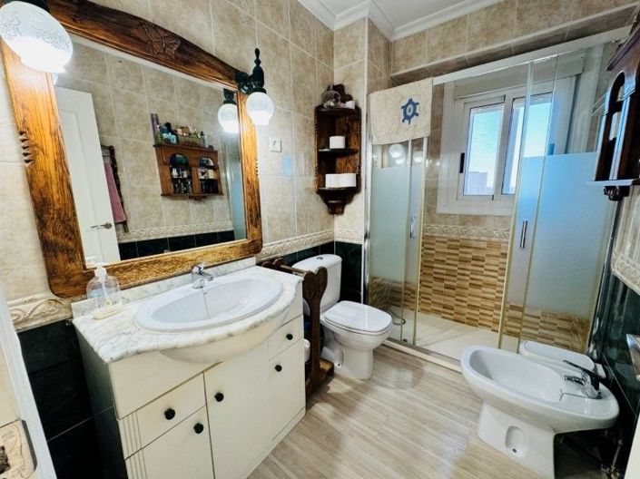 Image No.27-3 Bed Penthouse for sale