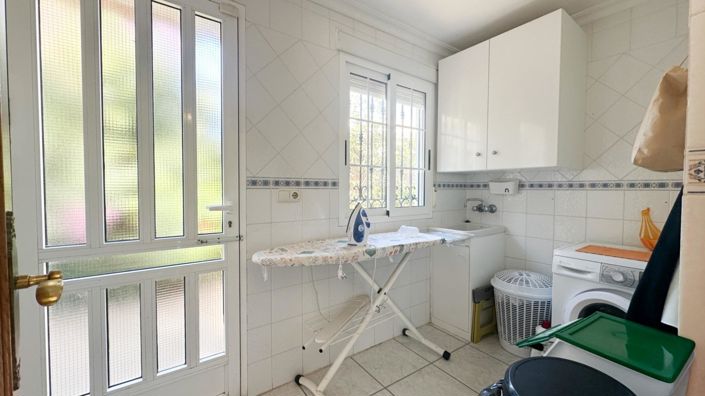 Image No.17-6 Bed Villa for sale