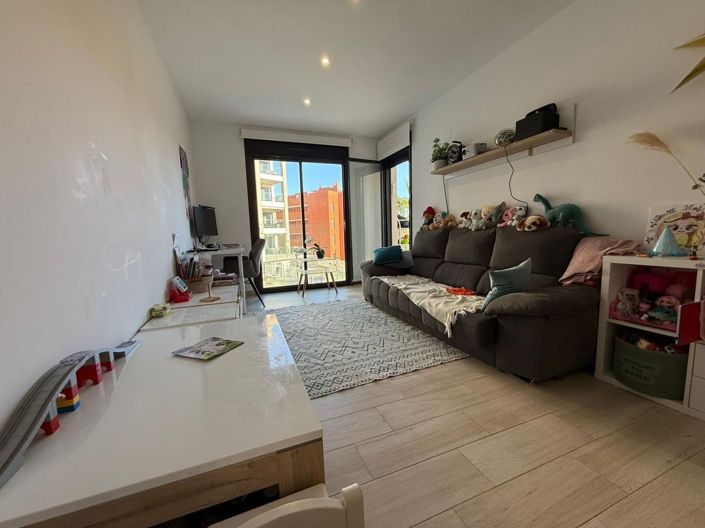 Image No.16-2 Bed Apartment for sale