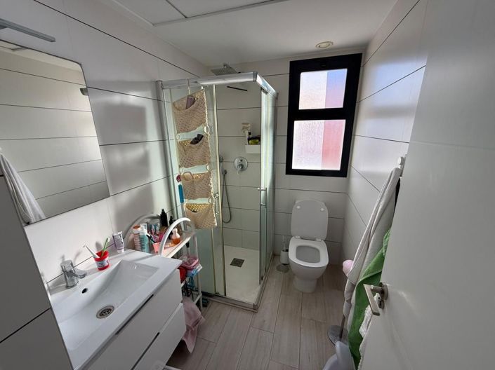 Image No.24-2 Bed Apartment for sale