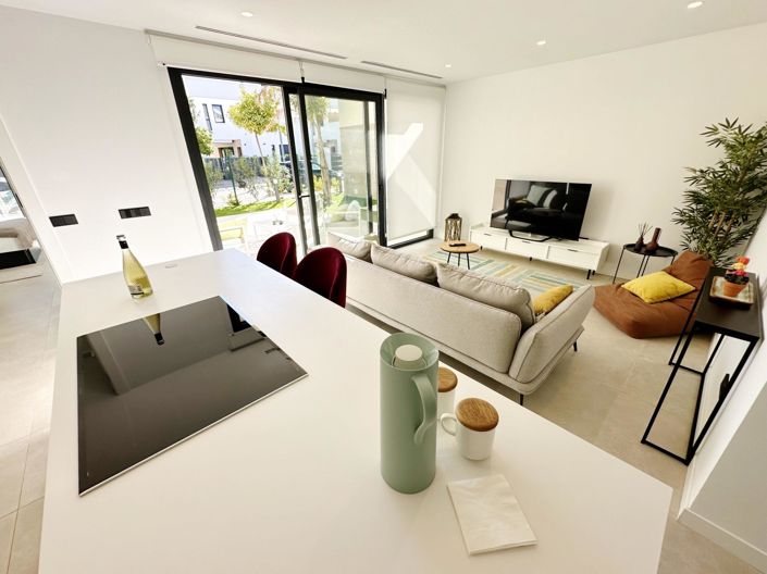 Image No.10-3 Bed Villa for sale