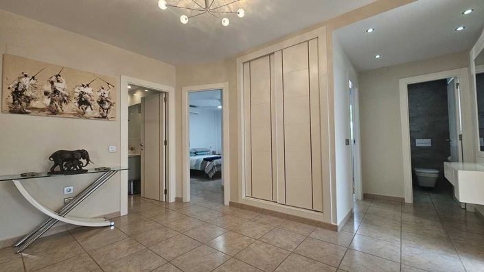 Image No.21-4 Bed Villa for sale
