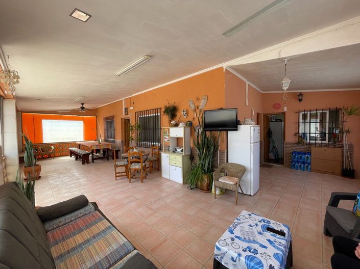 Image No.2-3 Bed Villa for sale