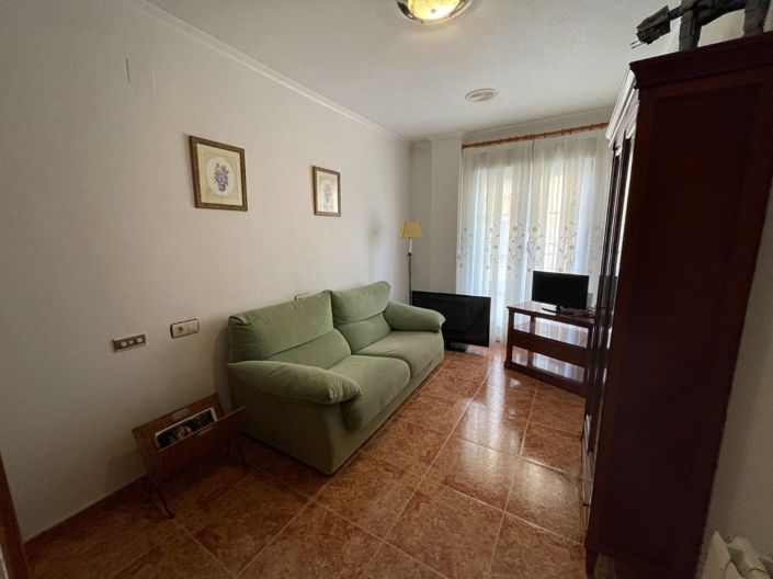 Image No.38-5 Bed House for sale