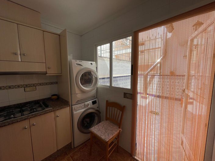 Image No.9-5 Bed House for sale