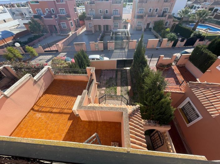 Image No.20-3 Bed House for sale