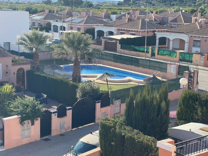 Image No.21-3 Bed House for sale