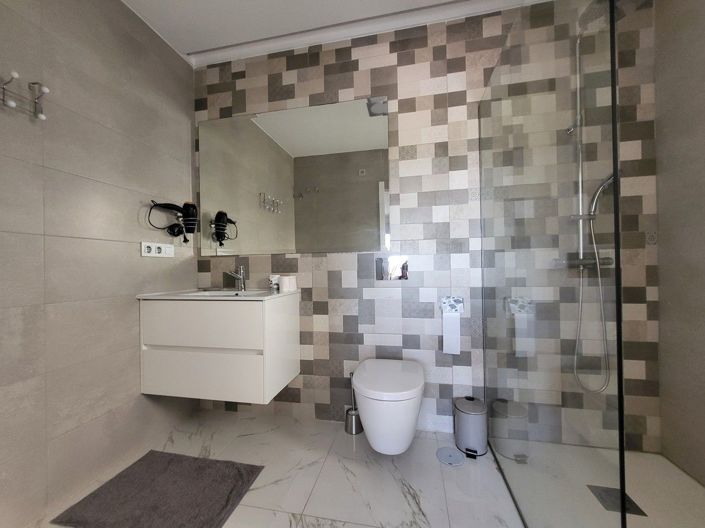 Image No.14-3 Bed Villa for sale