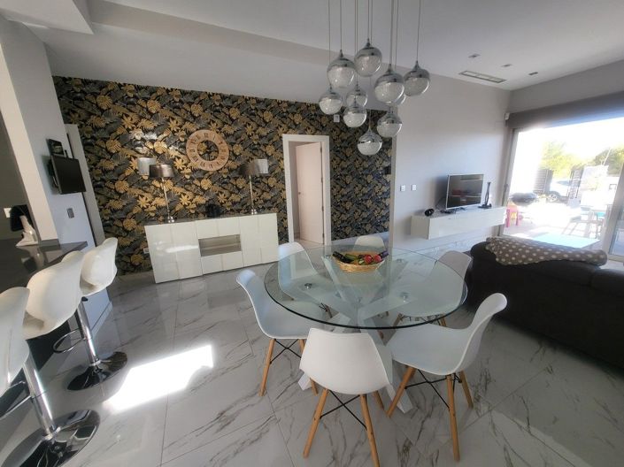 Image No.6-3 Bed Villa for sale