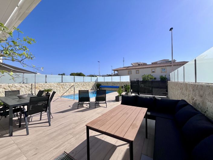 Image No.29-4 Bed Villa for sale