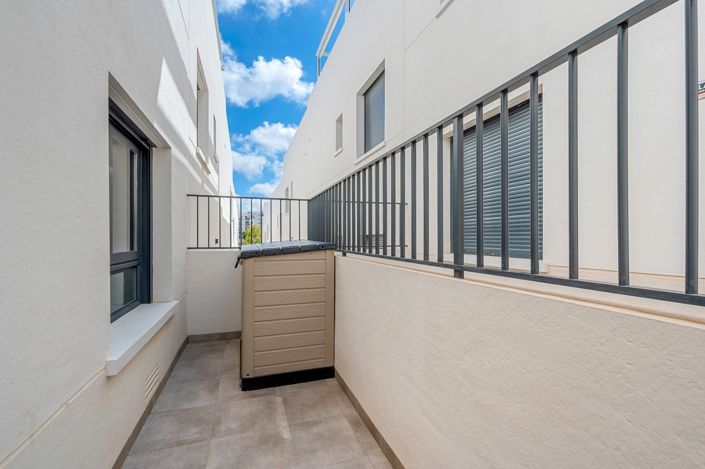 Image No.23-2 Bed Apartment for sale