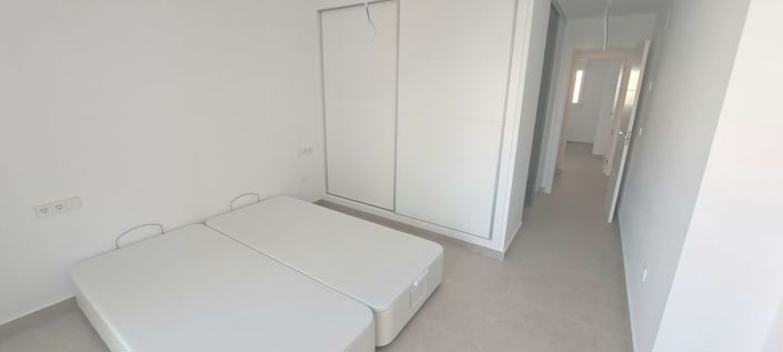 Image No.15-2 Bed Apartment for sale