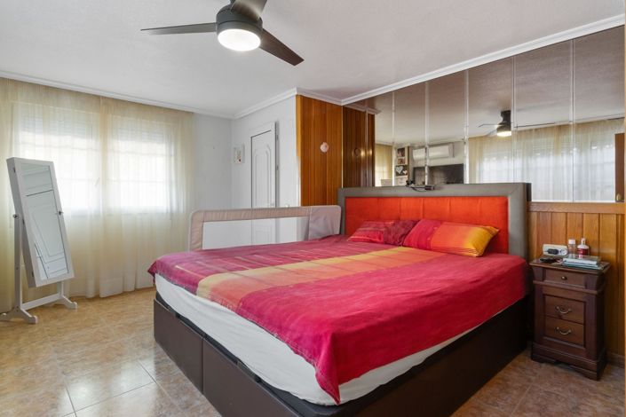 Image No.27-4 Bed Villa for sale