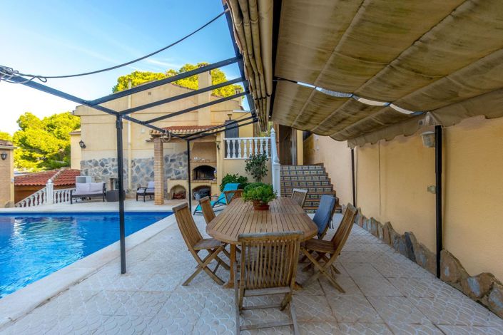 Image No.32-4 Bed Villa for sale