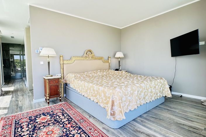 Image No.44-6 Bed Villa for sale