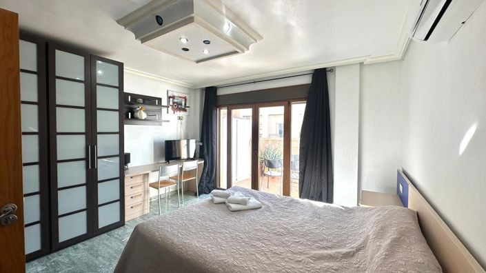 Image No.25-4 Bed Penthouse for sale