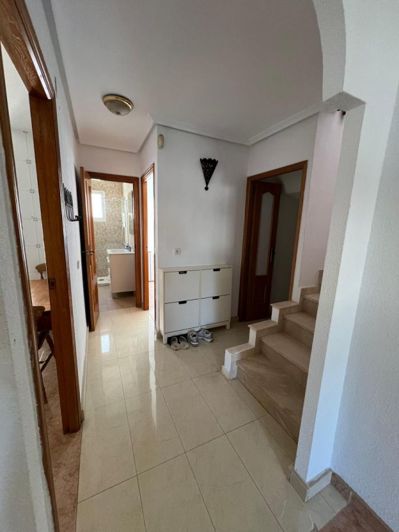 Image No.17-4 Bed Townhouse for sale