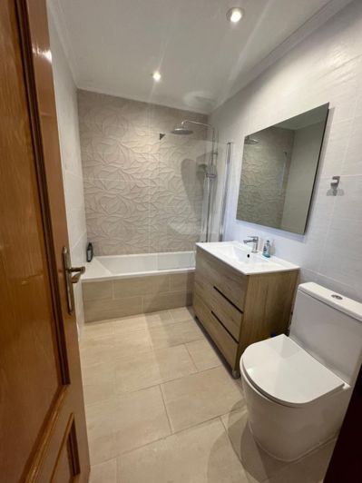 Image No.18-4 Bed Townhouse for sale